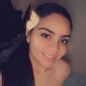 Meet your Posher, Isabela